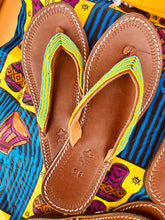 Load image into Gallery viewer, Ninsiima Tanzania Coastal Maasai Beaded Sandals with FREE Tote Bag

